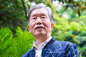 幼兒文學：獲獎作品《蒲公英嫁女兒》作者：李少白         獲獎感言　　童謠是祖先的聲音，是天籟、是瑰寶，可當今童謠卻面臨著半老不新的困惑。社會不同了，童謠之樹也應長出新綠。作為兒童文學作家，我感到有一種責任，有一種沖動，要讓童謠在盛世中亮出她春鳥般的清音。