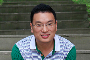 科幻文學：獲獎作品《拯救天才》作者：王林柏         獲獎感言　　在我不長不短的人生經歷中，兒童時期讀書的記憶一直是鮮活的，可以浮想聯翩，可以異想天開，可以廢寢忘食，可以魂牽夢繞，那是一種最純粹的快樂。即使現在，我還是會常常品味兒時讀書帶給我的美好回憶。也許就是從那時開始，我在心底埋藏了這樣一個愿望，我希望能帶給其他孩子同樣的快樂。