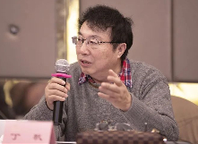 丁　帆：觸碰中國鄉(xiāng)土小說史詩的書寫　　真善美與假惡丑在中原鄉(xiāng)土大地上交鋒于無形、無聲、無相之中。[詳細(xì)]