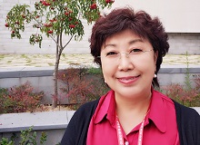 徐坤：《神圣婚姻》寫的是家族里的真人真事　　這部書的很多情節都是家族里的真人真事，聽的時候在想，應該用什么方式把故事寫出來……[詳細]