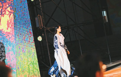 中國(guó)美術(shù)學(xué)院畢業(yè)季開幕式現(xiàn)場(chǎng)
