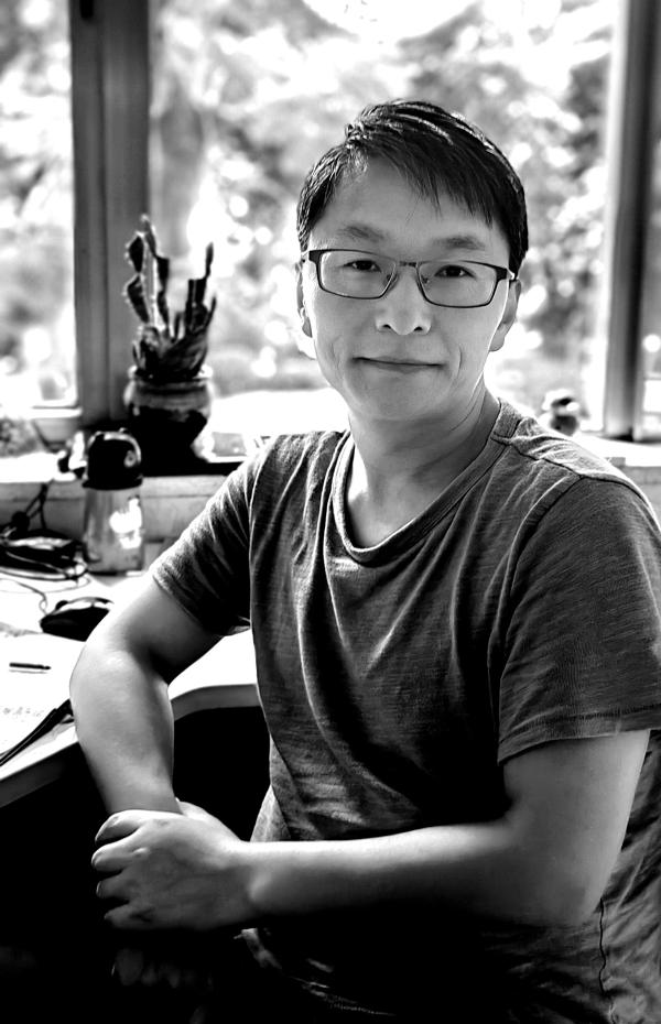 子禾，甘肅慶陽人，中國人民大學創(chuàng)造性寫作碩士。作品散見于《十月》《詩刊》《西湖》《作家》《長江文藝》等刊。著有長篇非虛構《異鄉(xiāng)人：我在北京這十年》、中短篇小說集《野蜂飛舞》（即將出版）等