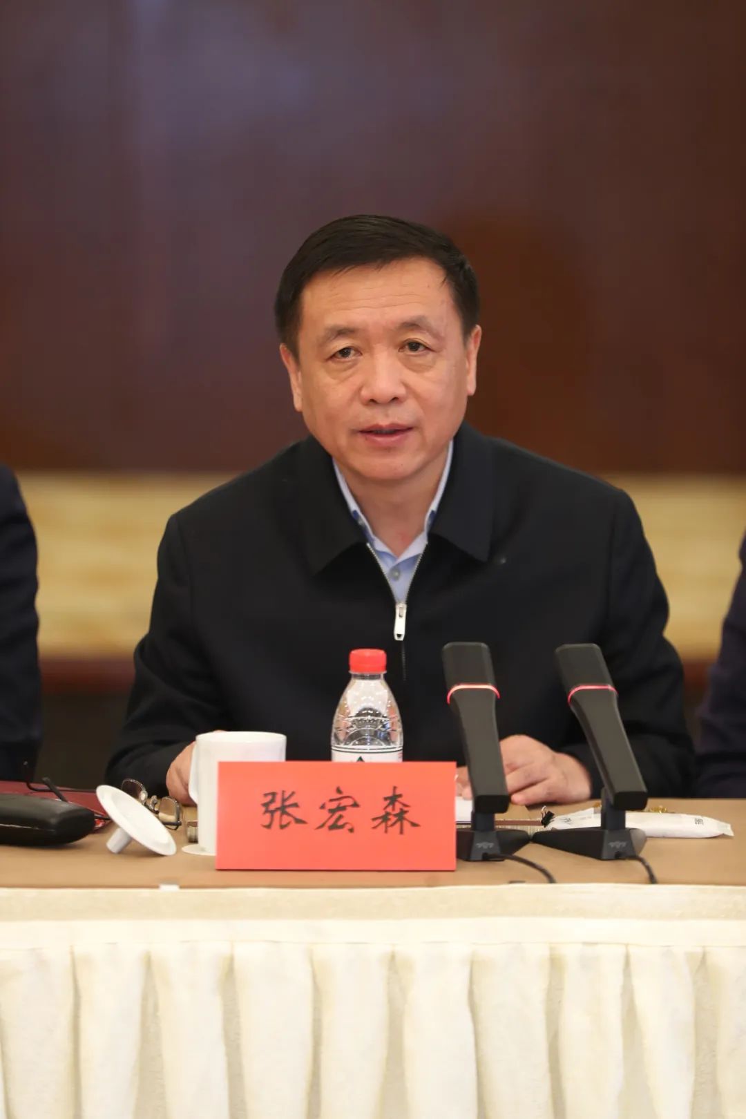 中國作協(xié)黨組書記、副主席、書記處書記張宏森講話