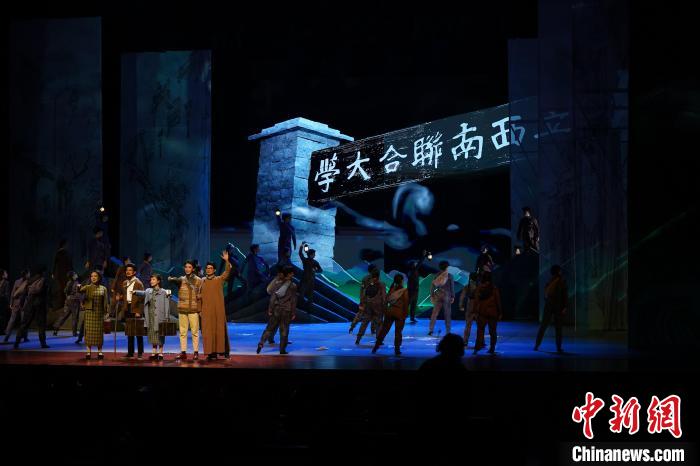 圖為演出現場。中新網記者劉冉陽 攝