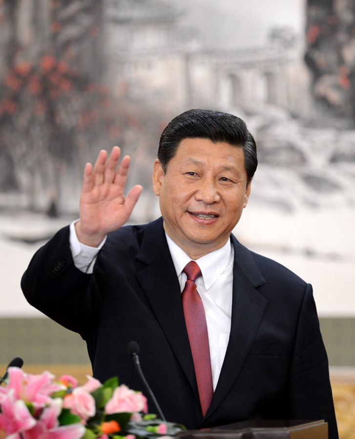 2012年11月15日，剛剛在中共十八屆一中全會(huì)上當(dāng)選中共中央總書記的習(xí)近平在北京人民大會(huì)堂同采訪十八大的中外記者親切見面。新華社記者 謝環(huán)馳 攝
