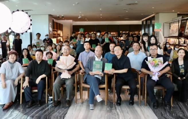  “如果再不寫，就來不及了?！?/><span><em> “如果再不寫，就來不及了?！?/em></span></a></li>
<li><a href=
