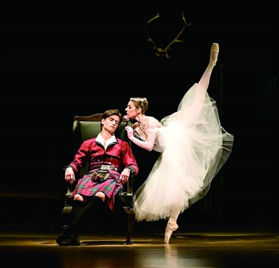 香港藝術(shù)節(jié)上，捷克國(guó)家芭蕾舞團(tuán)帶來(lái)作品《仙凡之戀》。資料圖片