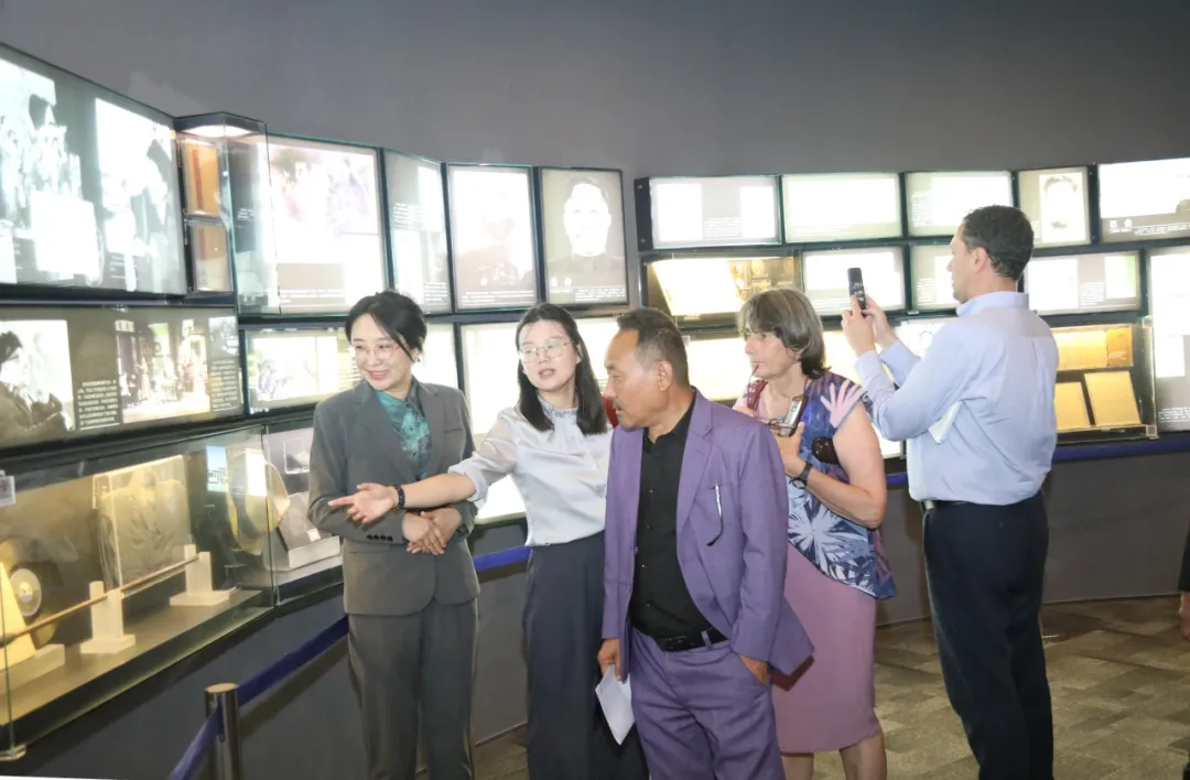參觀中國現(xiàn)代文學(xué)館常設(shè)展