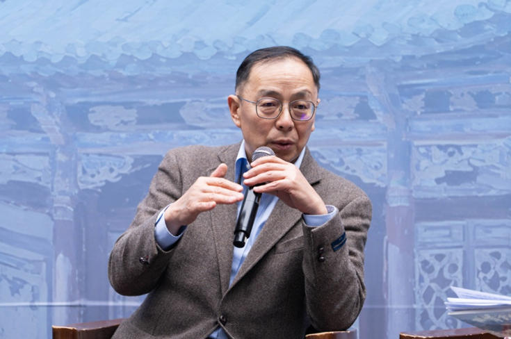 作者范穩進行創作分享